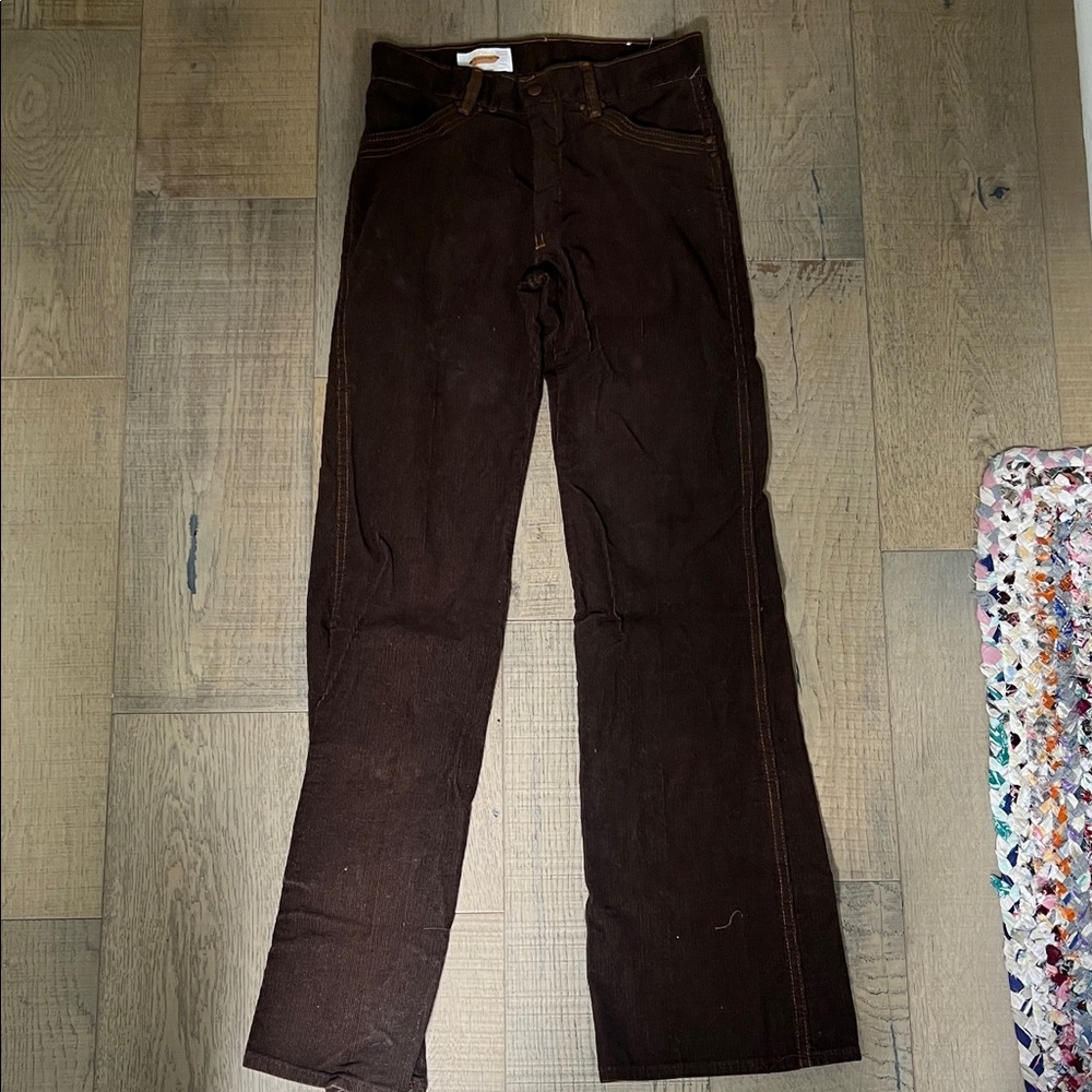 Vintage HotDogs brown cords, size 28. Snap button, 34 long so cool and retro